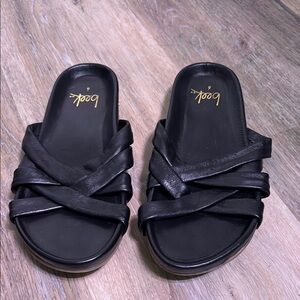 Beek flat sandals sz 6